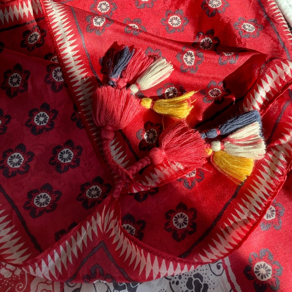 Johnny Was 100% silk scarf with tassels PRETTY - Picture 3 of 10